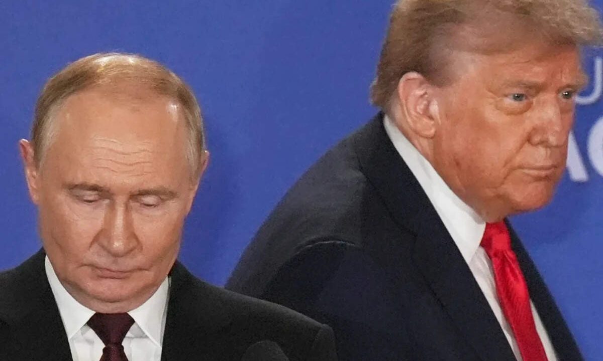 Trump to call Putin over mystery illness in Russia