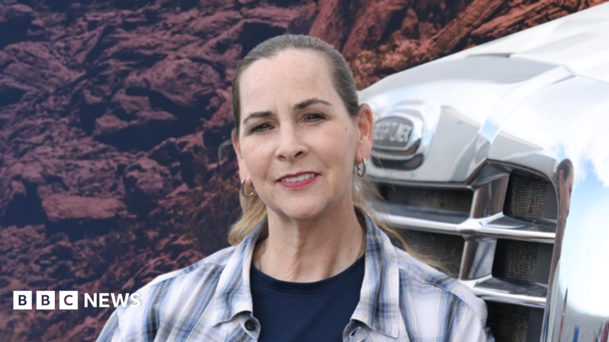 Arizona congressional candidate says she was raped while repairing campaign sign
