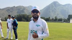 Babar Azam Throws Away Fan’s Mobile in Anger