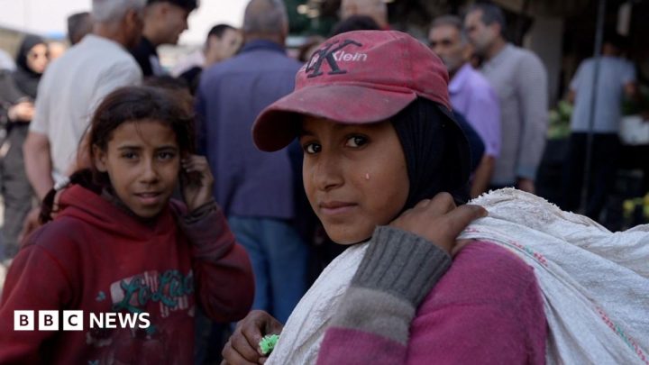 Syrians struggle with soaring prices as crisis challenges post-Assad recovery