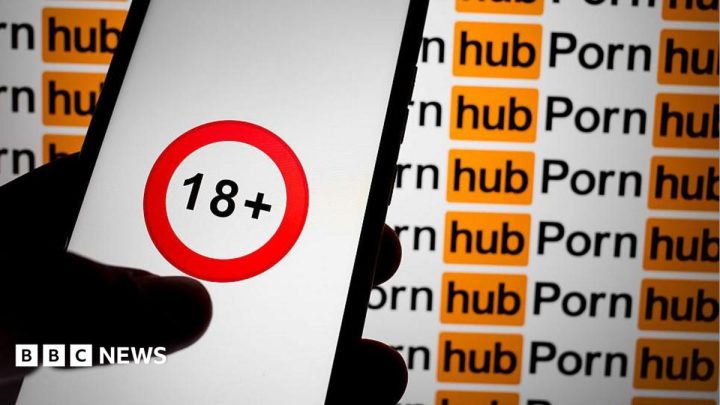 Pornhub returns to Australia but only for adults with Apple devices