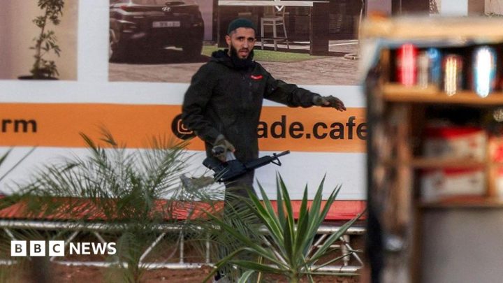 Five Israelis wounded and two suspected Palestinian attackers killed in West Bank shooting
