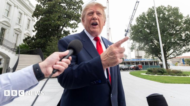 Watch: 'Time for Ukraine to get a new president', says Trump