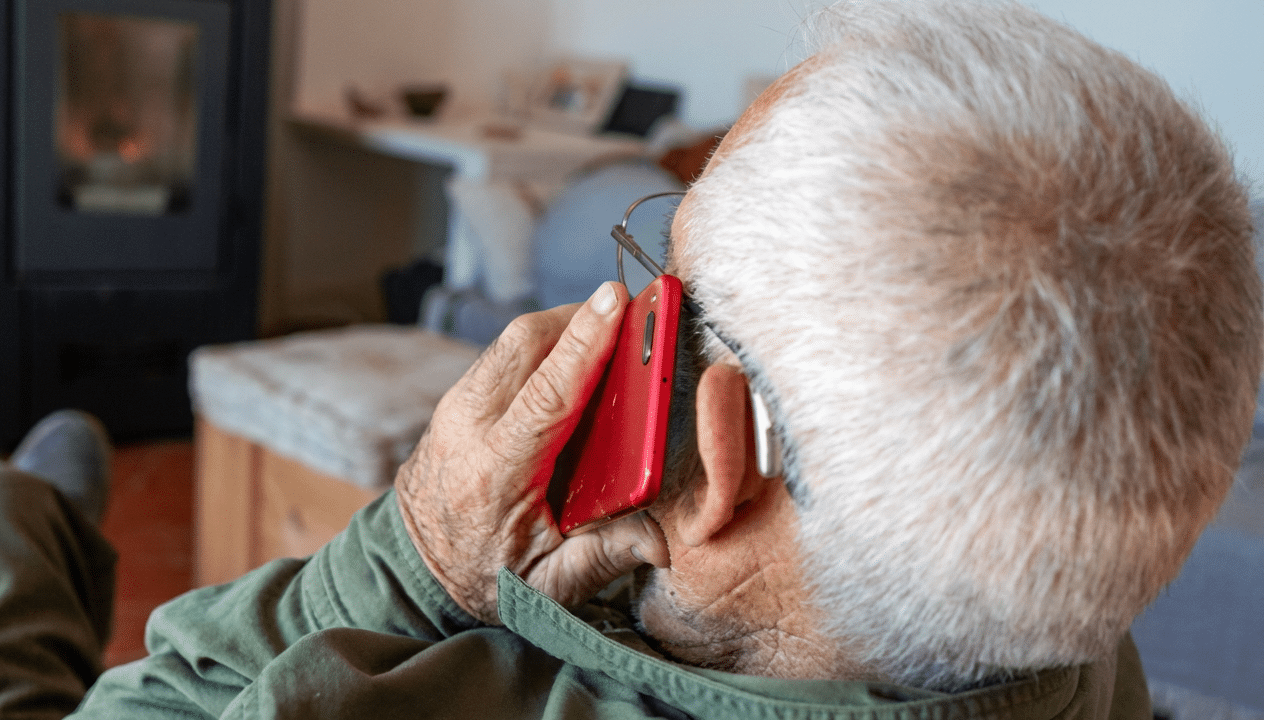 Scammers Are Targeting Old People