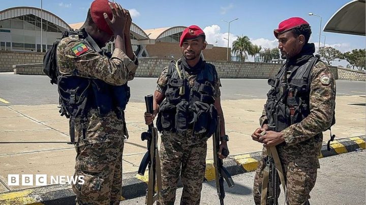 Ethiopia warns Eritrea it will defend itself after troops cross border