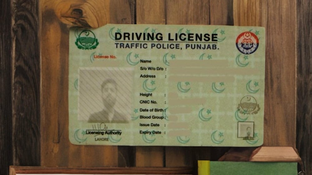 Lahore Traffic Police Launches Helpline for Undelivered Driving Licenses