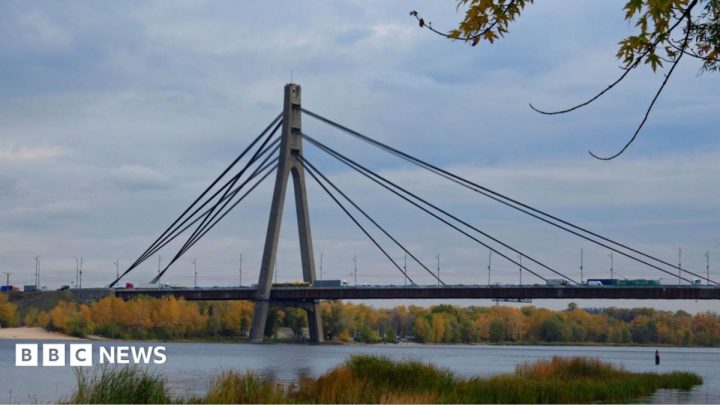 Russia strikes second major bridge in Kyiv, mayor says