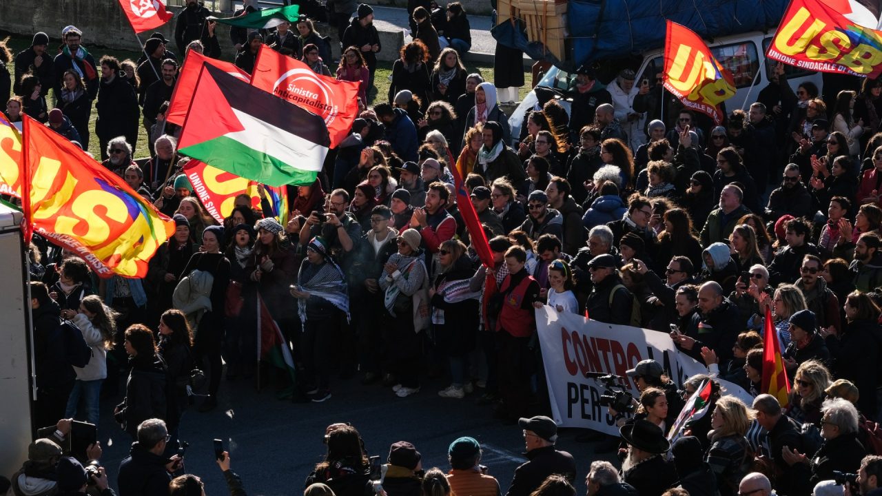 What can a global strike of dockworkers achieve for Gaza?