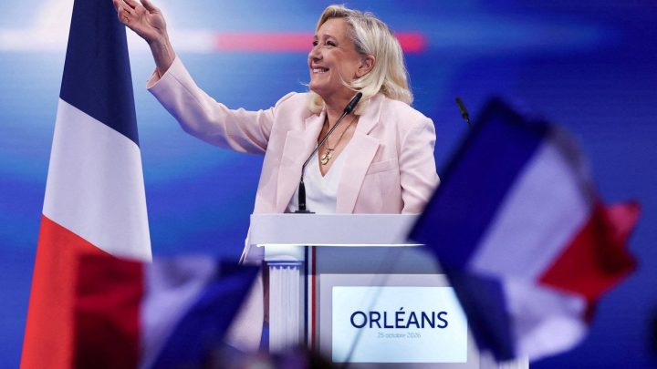 Marine Le Pen launches French presidential campaign