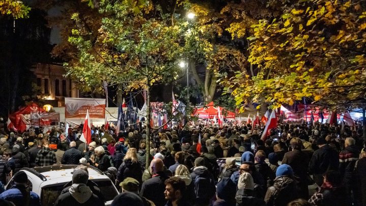 Poland’s president joins protest amid constitutional crisis at top court