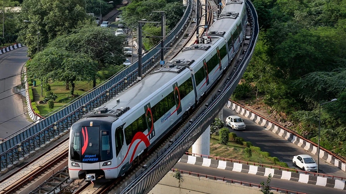India Closes Metro Service Like Pakistan