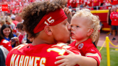 NFL NewsPatrick Mahomes’ son Bronze: What heartwarming moment did they share?