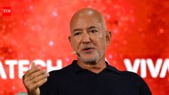 Work & Career7 ways to stay employable in the age of AI