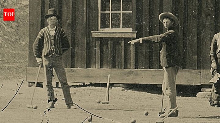 California man paid $2 for old photos; one was later insured for $5 million