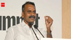 IndiaMurugan offers to resign, sparks Cab reshuffle buzz