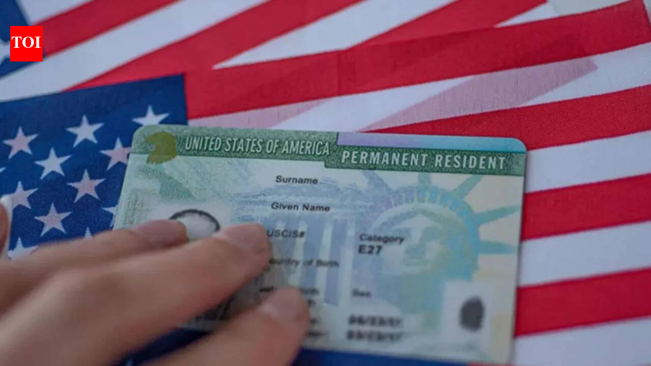 Tech NewsUS govt bans American tech firm from Green Card programme for 2 yrs; fines $1.4 mn