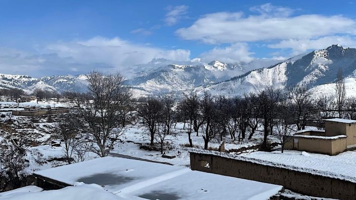 First Snowfall Turns Galiyat Into Winter Wonderland