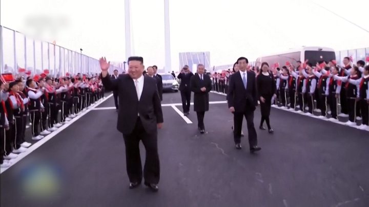 Kim Jong Un crosses new bridge linking North Korea and China